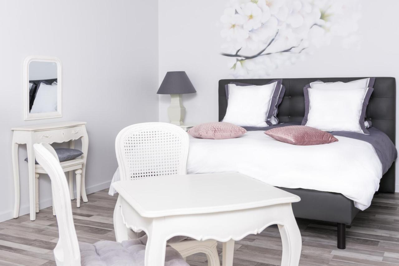 L'Attrap'Reves : Le Confort Hotelier, La Convivialite En Plus Ergersheim Exteriér fotografie