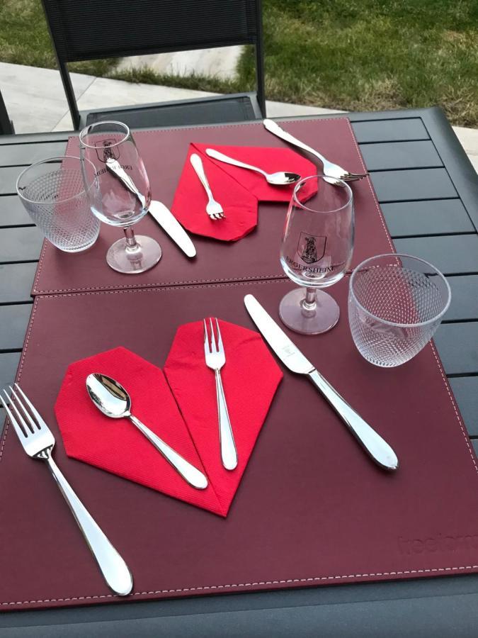 L'Attrap'Reves : Le Confort Hotelier, La Convivialite En Plus Ergersheim Exteriér fotografie
